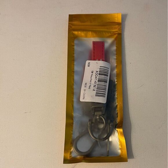 GMC key fob Keychain in Red leather NWT - Picture 4 of 4